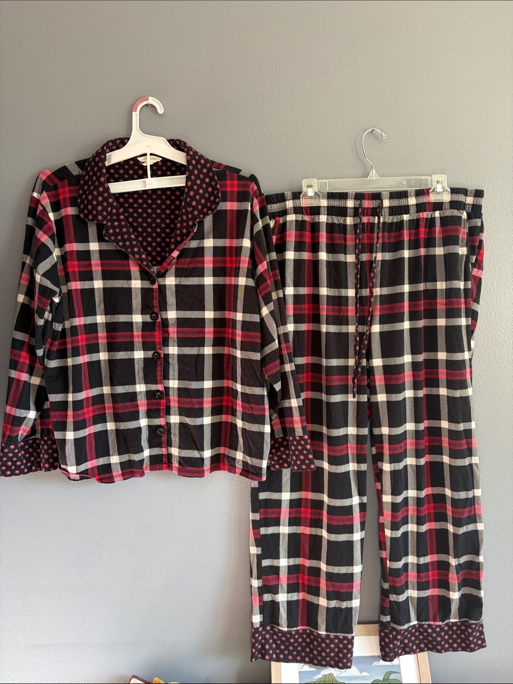 Vera Bradley long sleeve pants plaid pajama set
